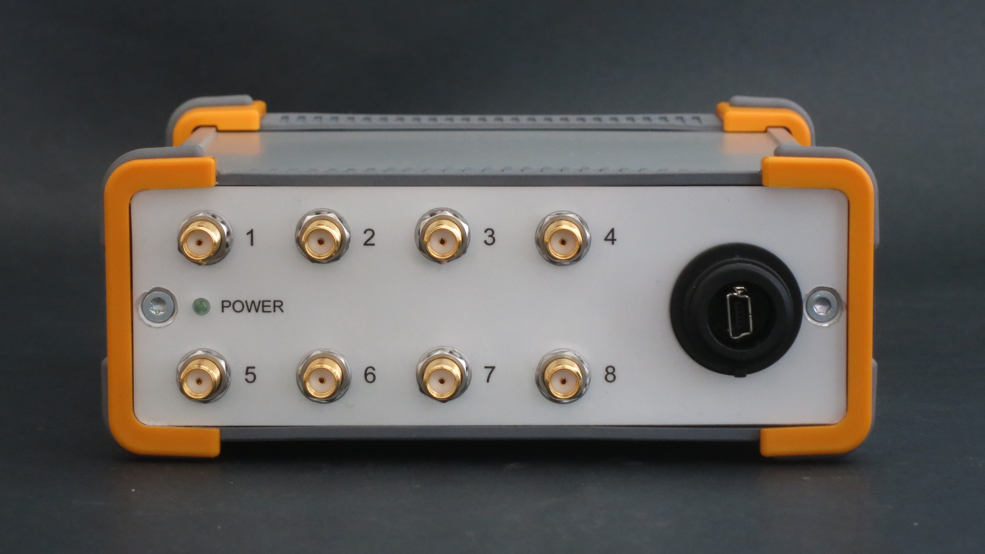 Differentielles Wellenwiderstandsmessgerät D-TDR 3000